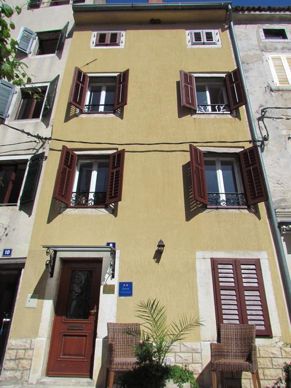 Guesthouse Galeb ヴルサル エクステリア 写真