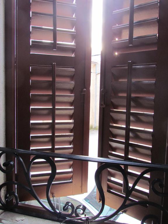 Guesthouse Galeb ヴルサル エクステリア 写真