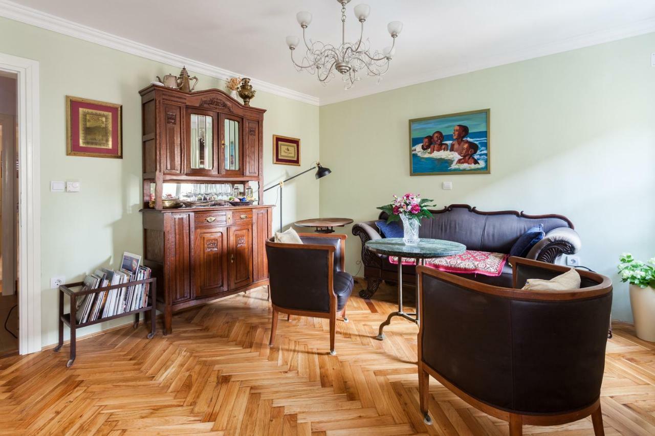 Guesthouse Galeb ヴルサル エクステリア 写真